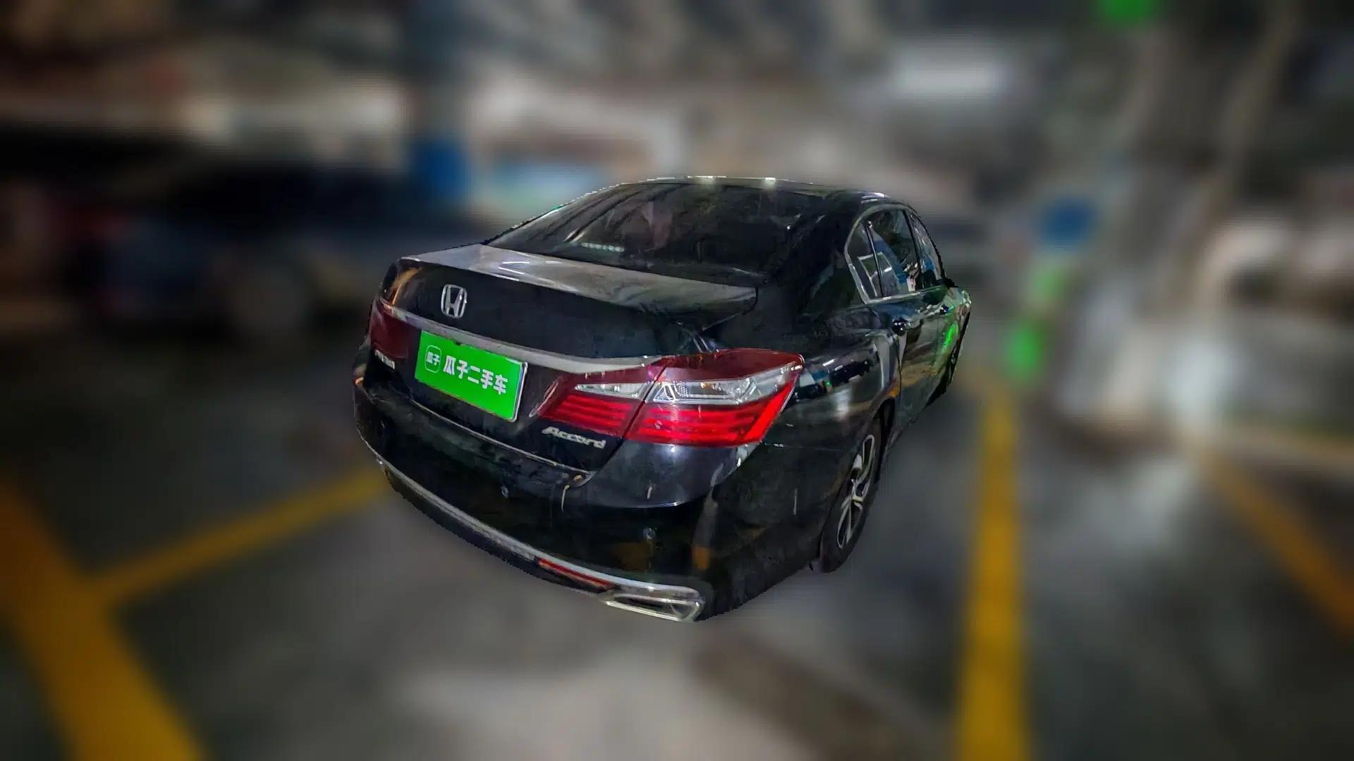 Honda Accord 2016 2.0L Comfort Edition — миниатюра 6
