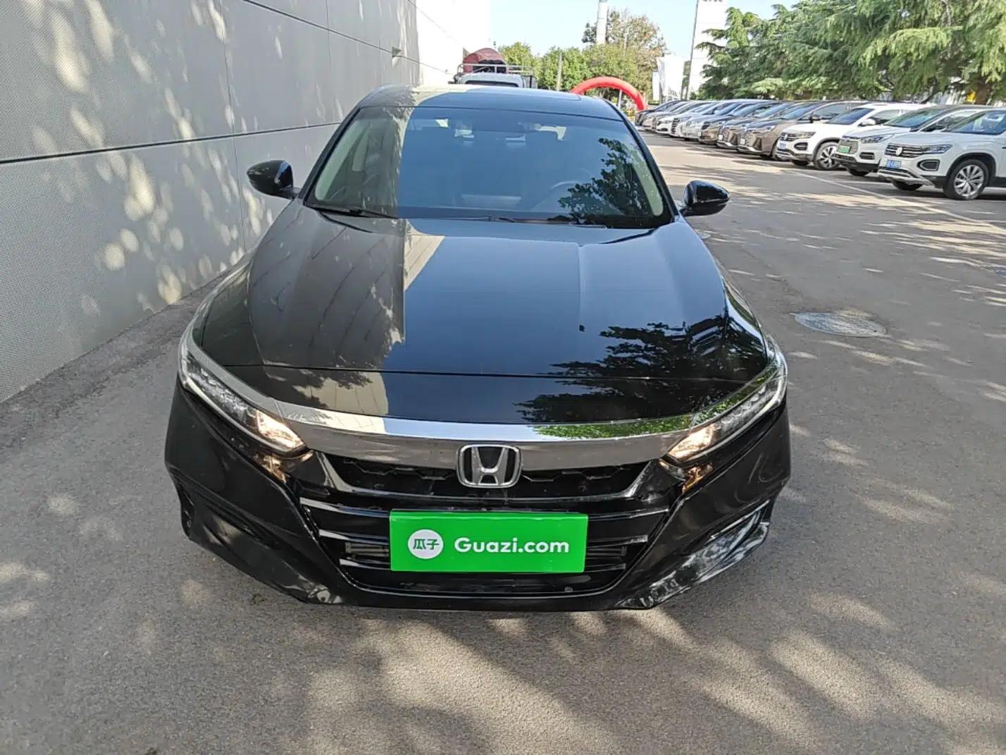 Honda Accord 2018 260TURBO Elite Edition China V — миниатюра 2