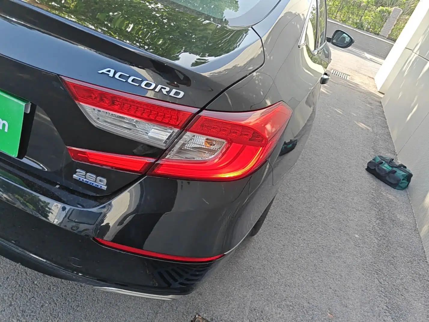Honda Accord 2018 260TURBO Elite Edition China V — миниатюра 7