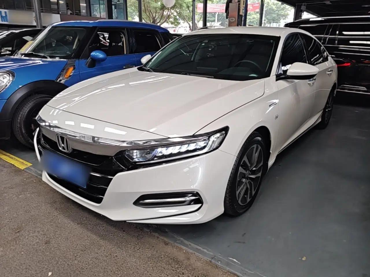 Honda Accord 2018 Rui·Hybrid 2.0L Rui Ku Edition China VI — миниатюра 1
