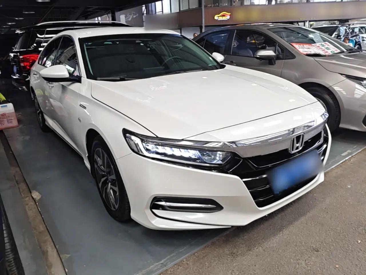 Honda Accord 2018 Rui·Hybrid 2.0L Rui Ku Edition China VI — миниатюра 3