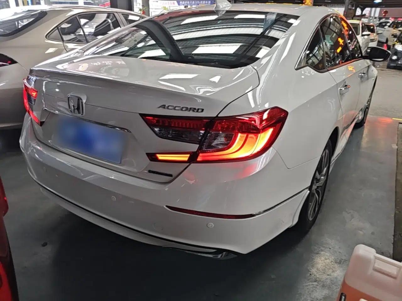 Honda Accord 2018 Rui·Hybrid 2.0L Rui Ku Edition China VI — миниатюра 6