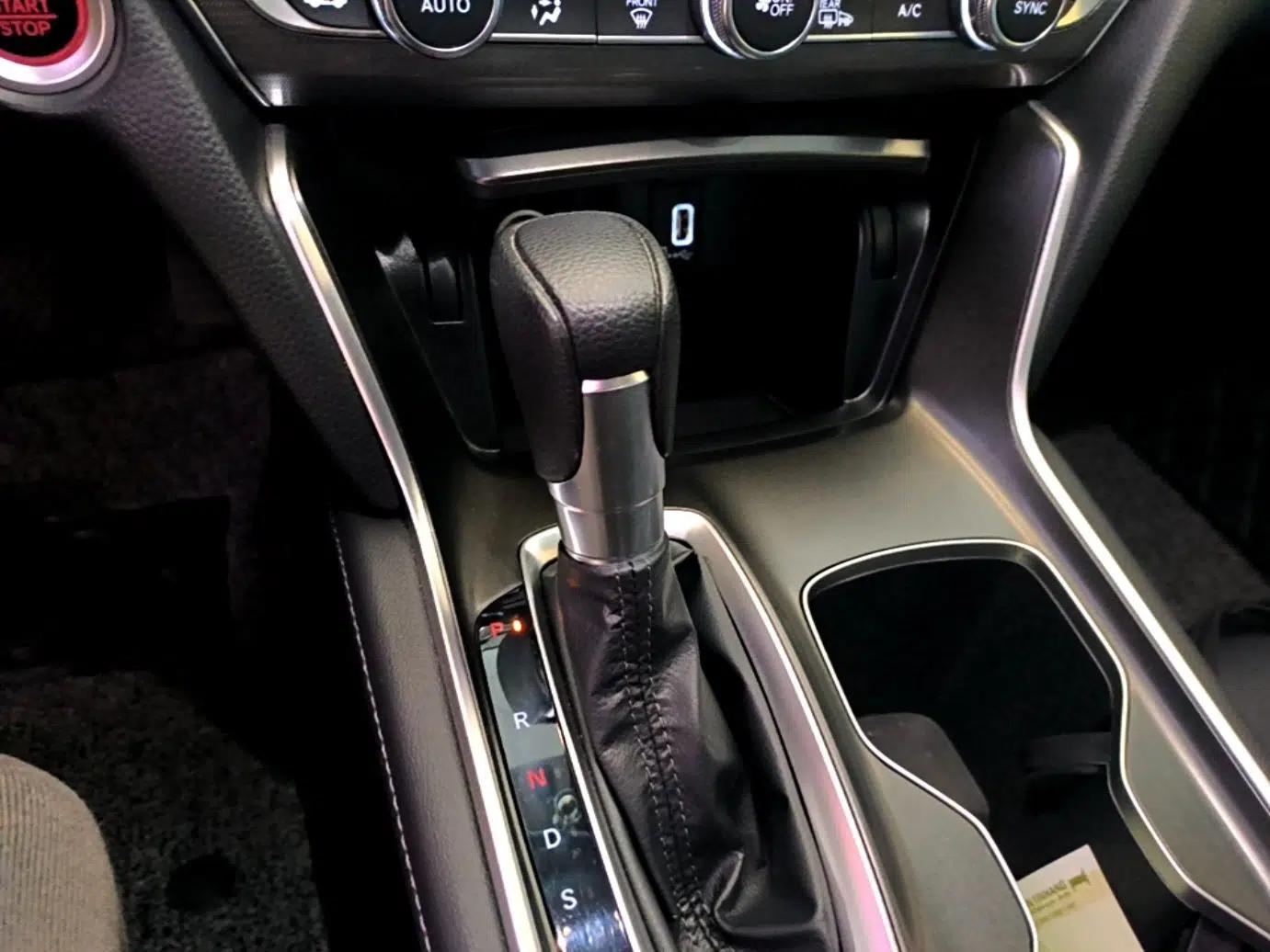 Honda Accord 2022 260TURBO Luxury Edition — миниатюра 16