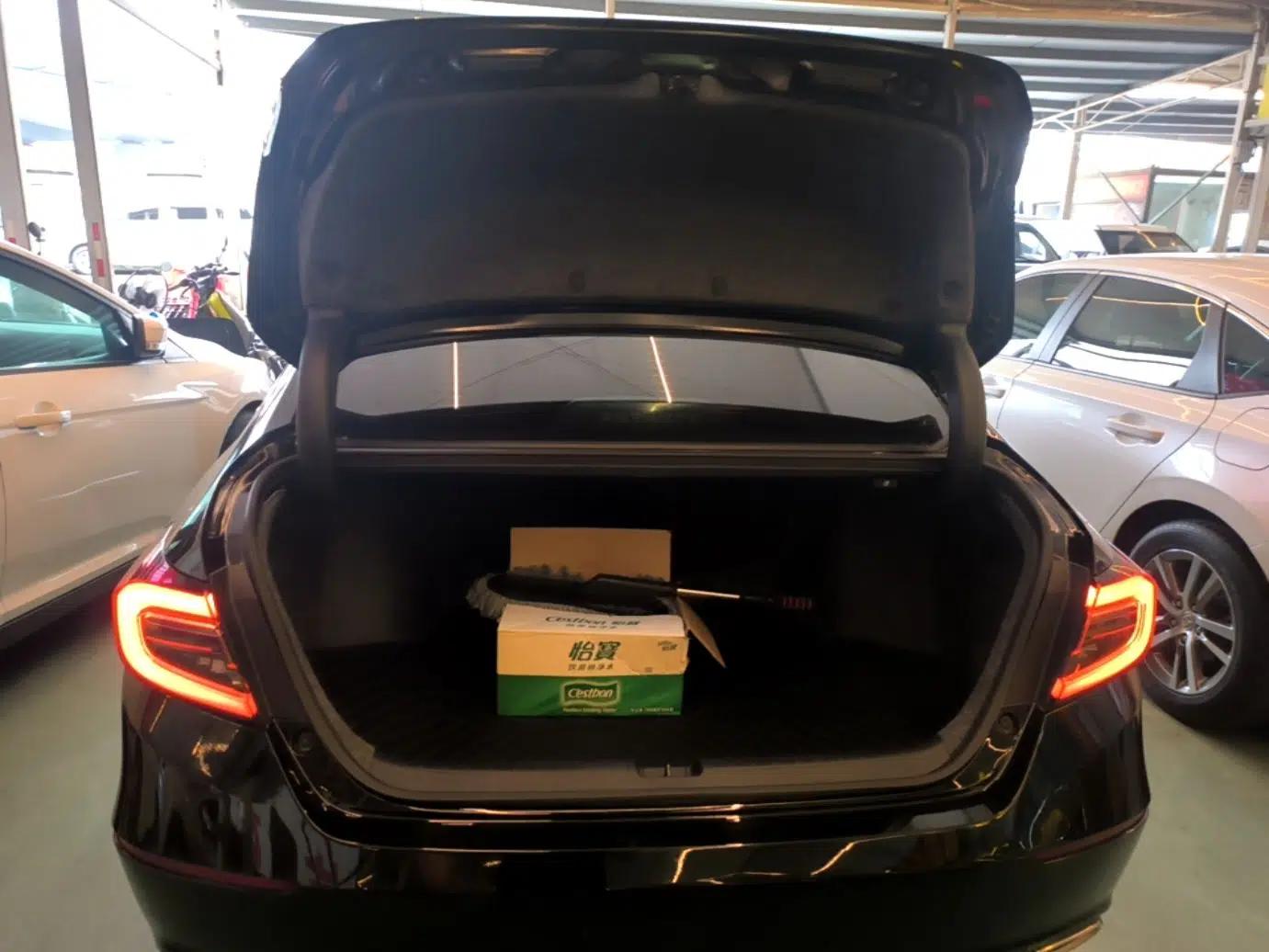 Honda Accord 2022 260TURBO Luxury Edition — миниатюра 21