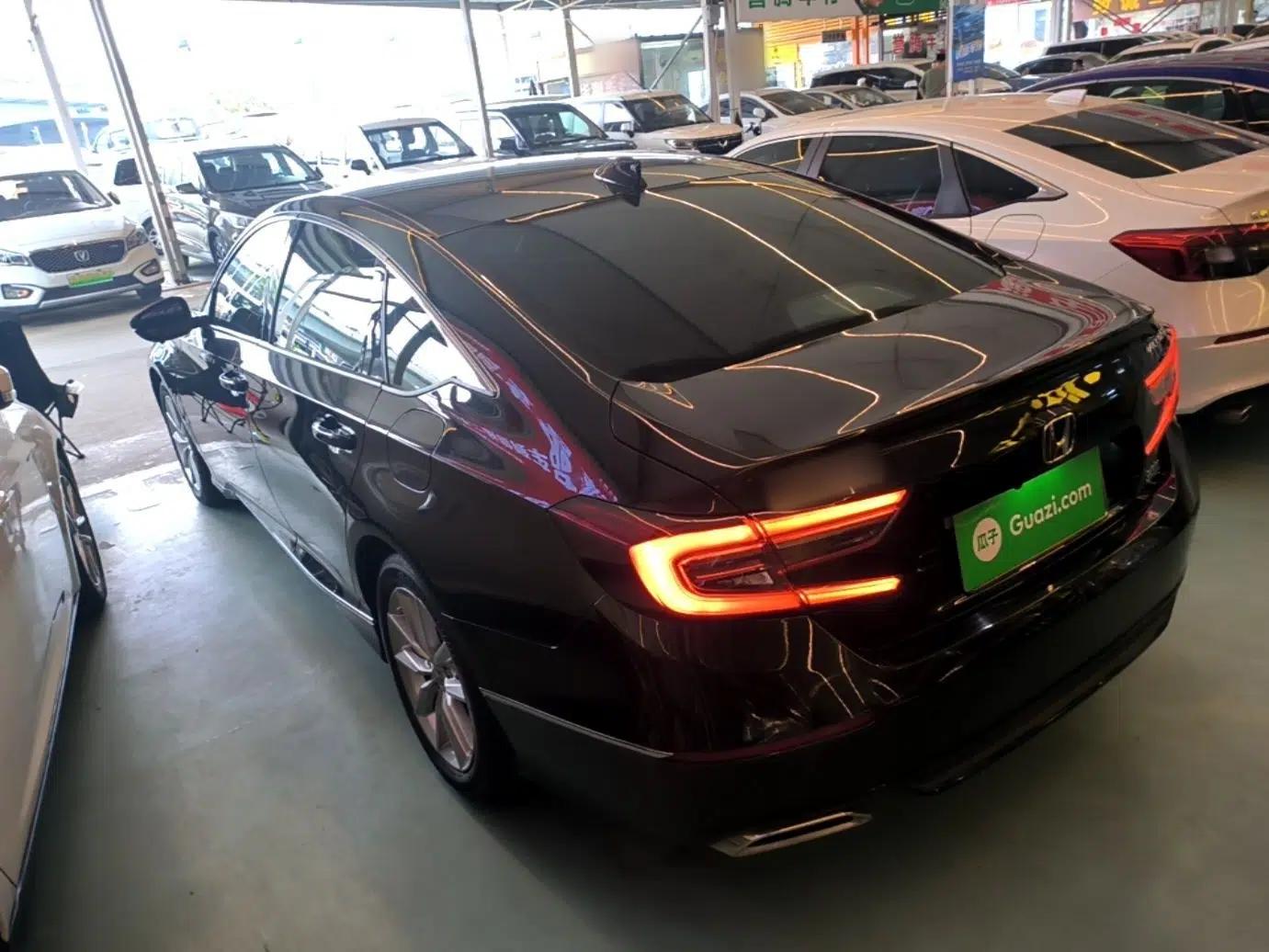 Honda Accord 2022 260TURBO Luxury Edition — миниатюра 7