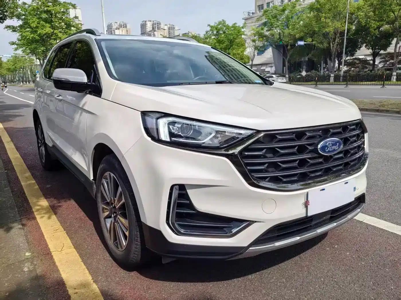Edge 2021 PLUS EcoBoost 245 2WD Platinum Edition 5-seater — миниатюра 3