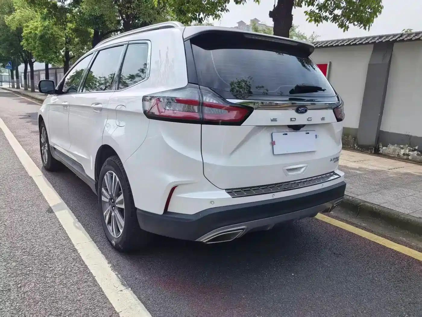 Edge 2021 PLUS EcoBoost 245 2WD Platinum Edition 5-seater — миниатюра 6