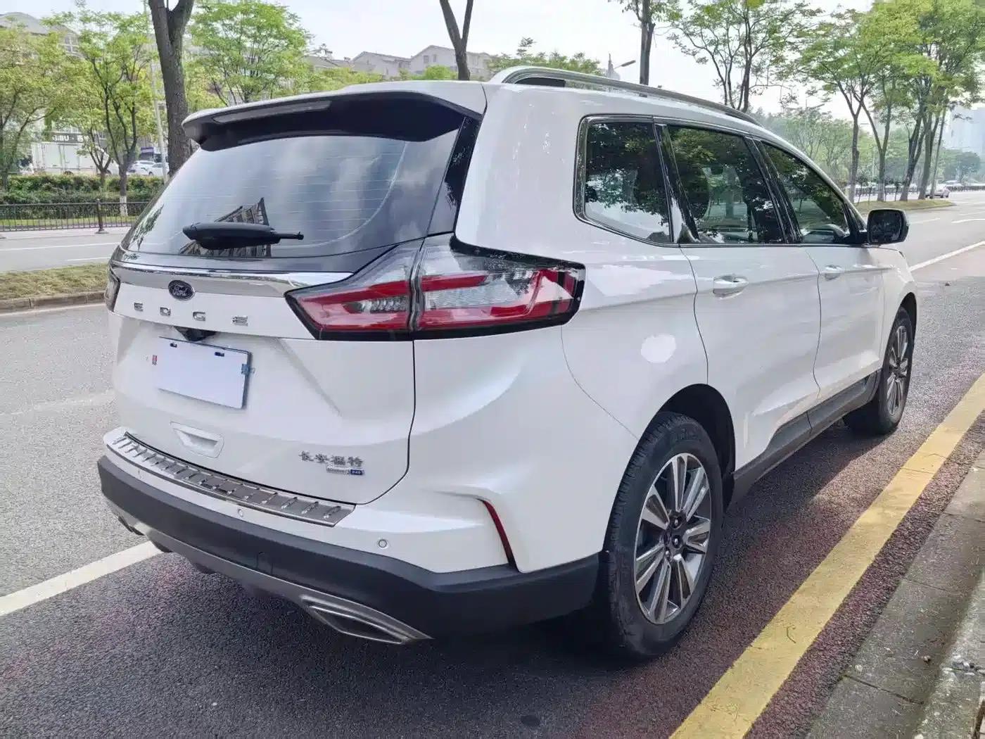 Edge 2021 PLUS EcoBoost 245 2WD Platinum Edition 5-seater — миниатюра 9