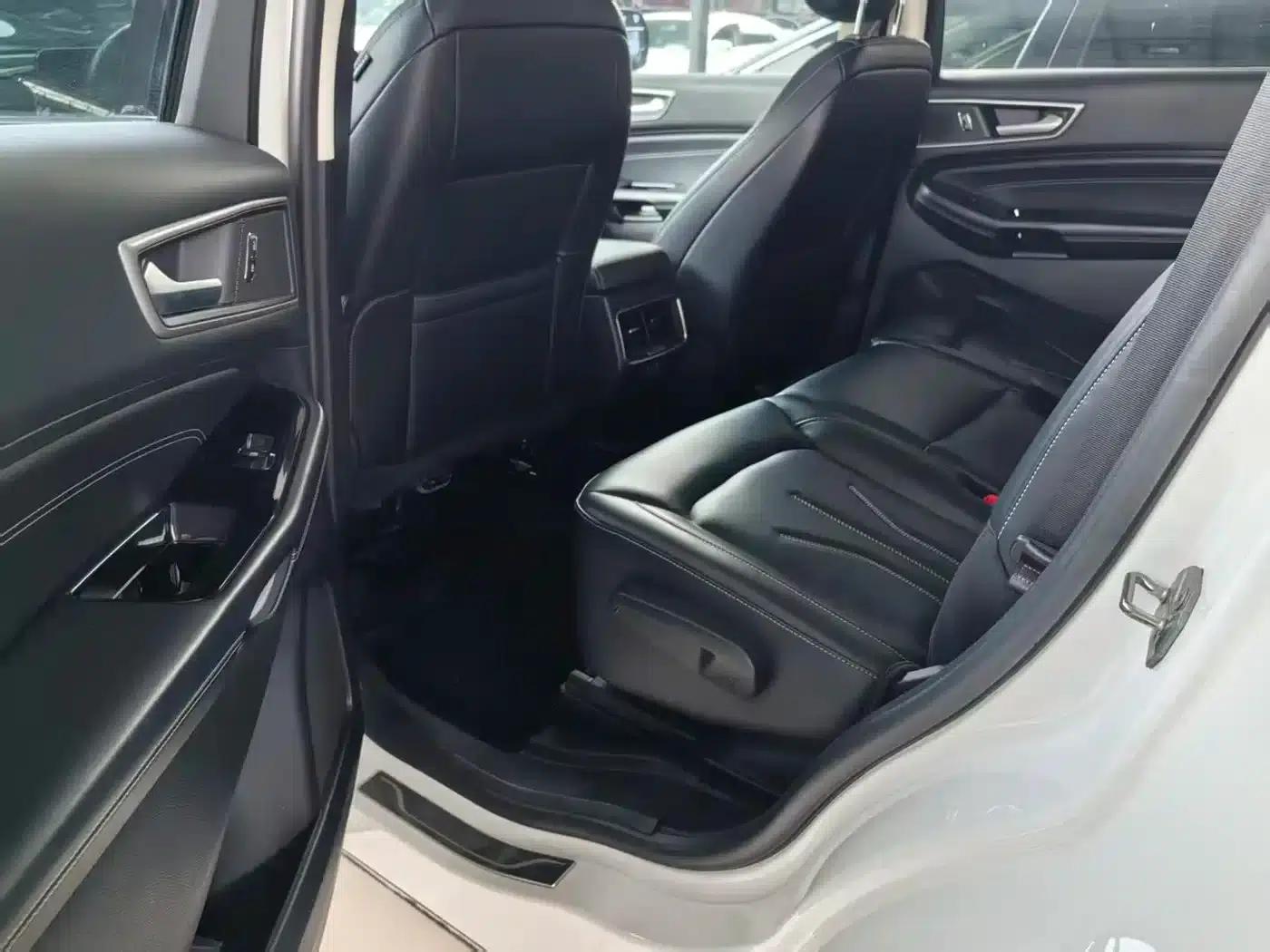Edge 2021 PLUS EcoBoost 245 2WD Platinum Edition 5-seater — миниатюра 10