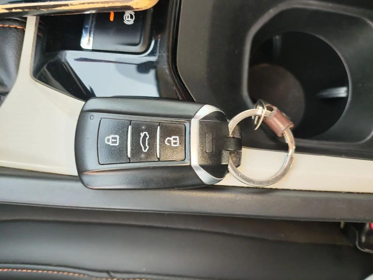 Dongfeng Aeolus Yixuan 2023 Mach Edition 1.5L Automatic Chasing Wind Version — миниатюра 17
