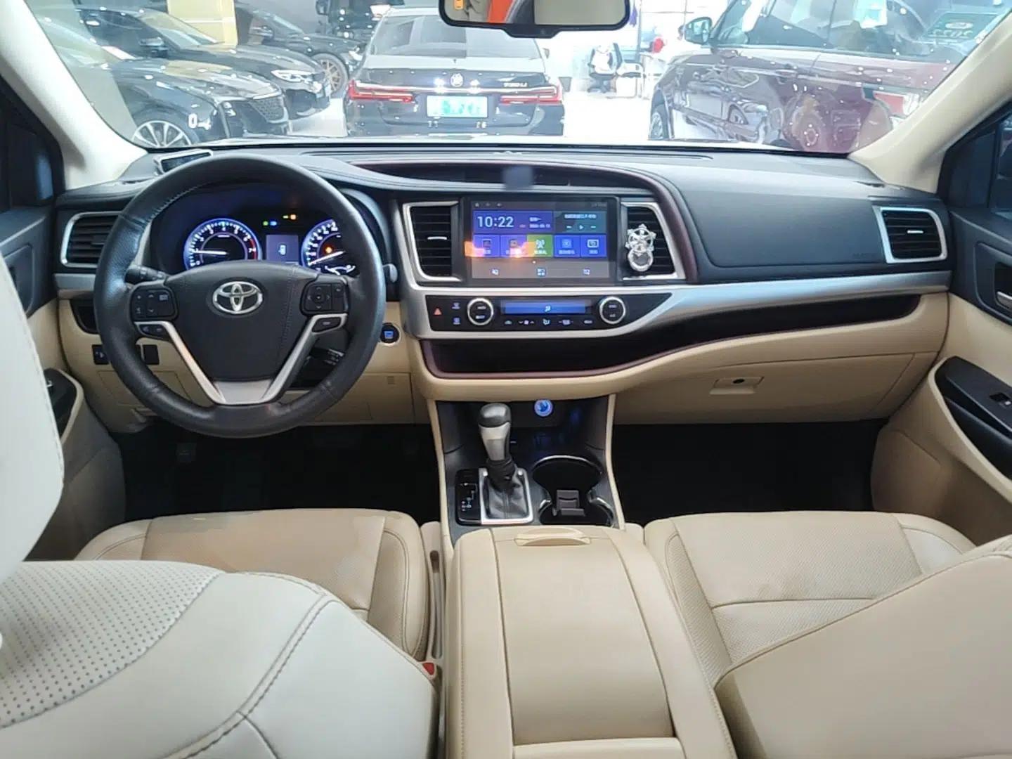 Toyota Highlander 2017 2.0T Two-Wheel Drive Luxury Edition 7 Seats — миниатюра 13
