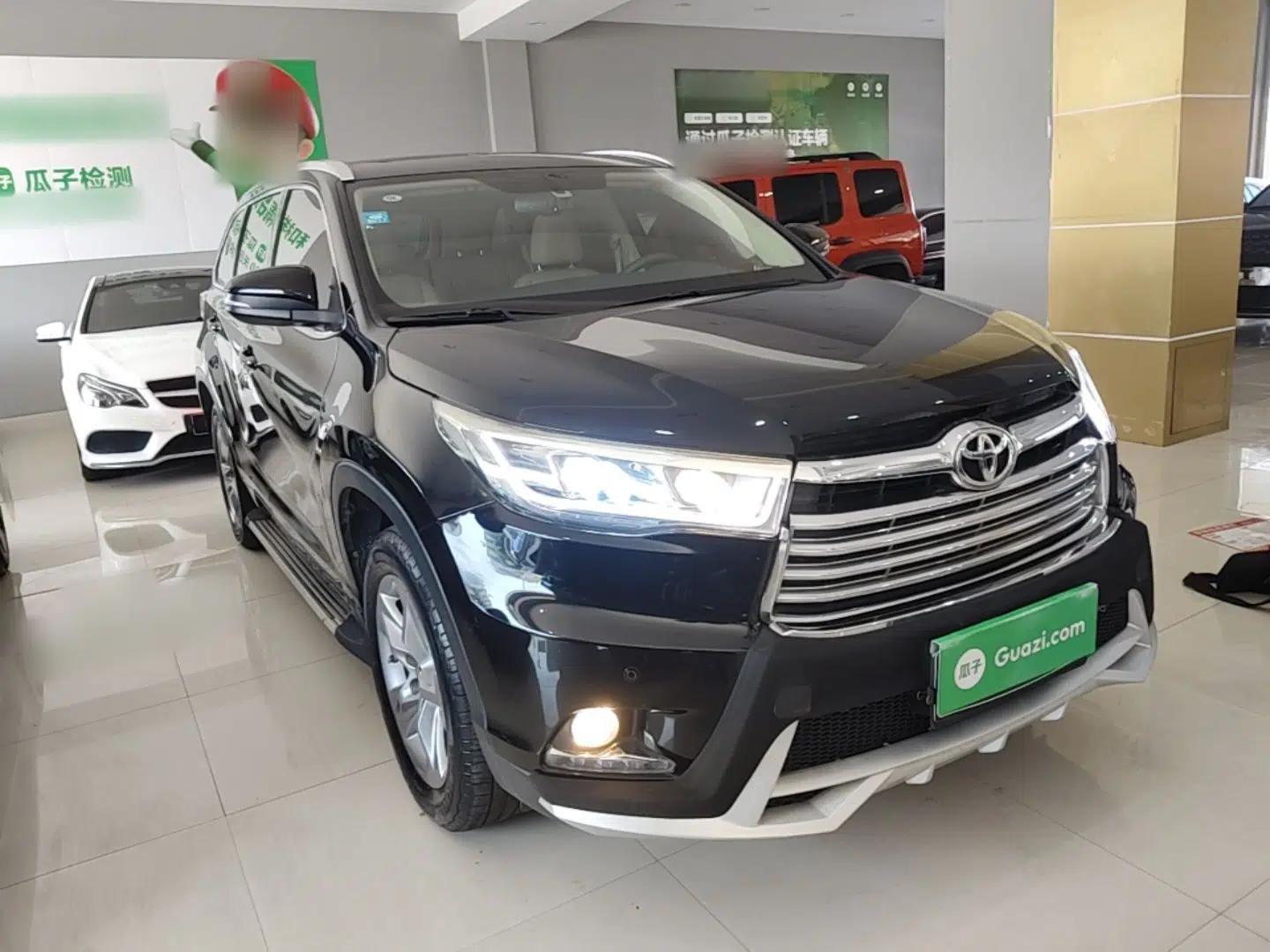 Toyota Highlander 2017 2.0T Two-Wheel Drive Luxury Edition 7 Seats — миниатюра 3