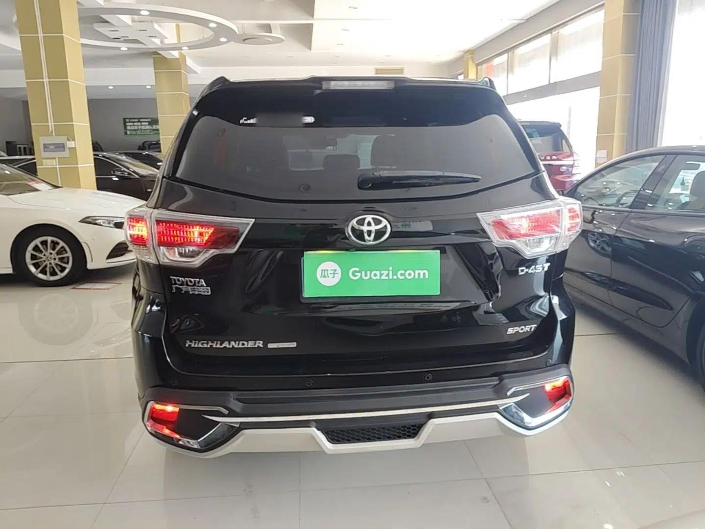 Toyota Highlander 2017 2.0T Two-Wheel Drive Luxury Edition 7 Seats — миниатюра 5