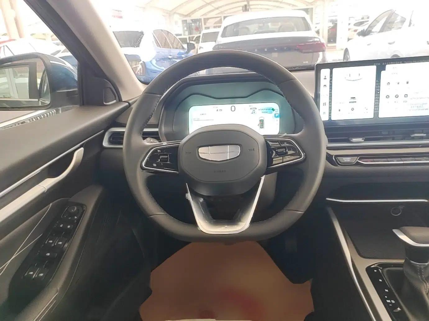 Geely Auto Emgrand 2026 Model 4th Generation 4 Millionth Anniversary Edition 1.5L CVT Feiyue Edition — миниатюра 14