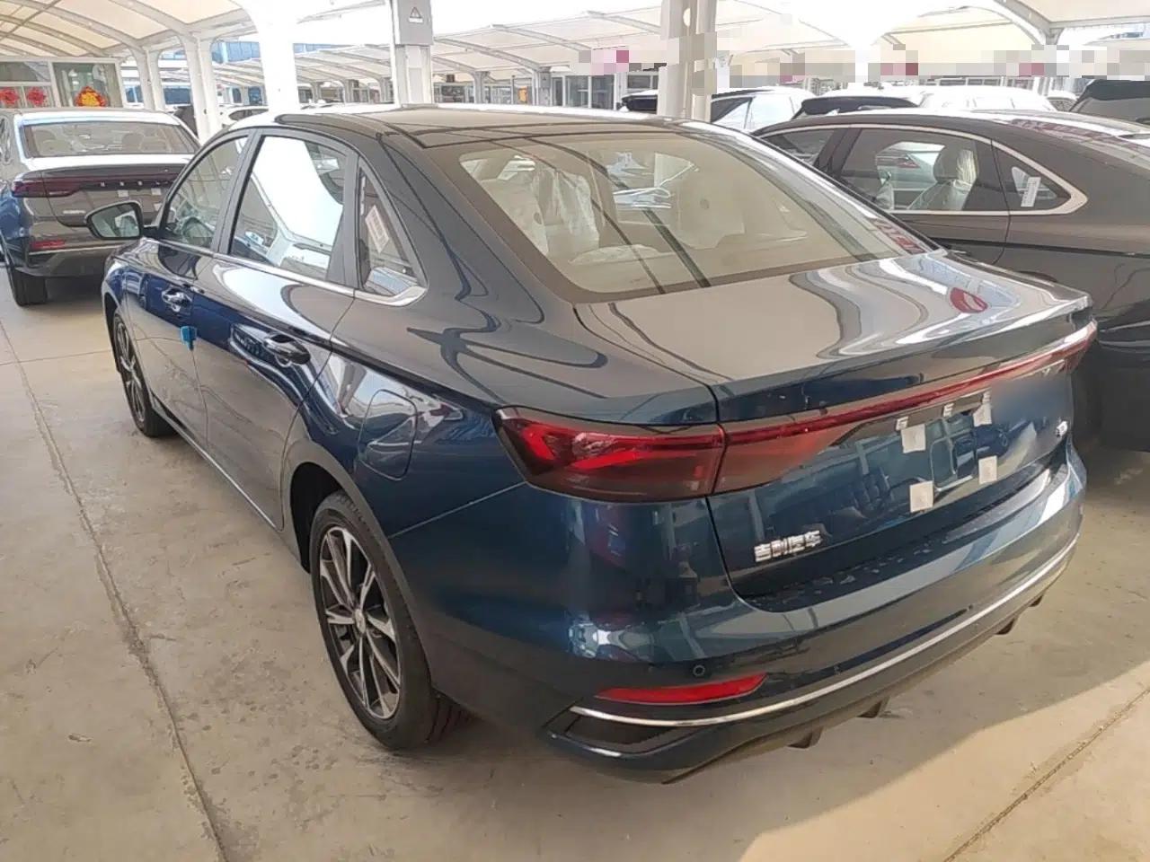Geely Auto Emgrand 2026 Model 4th Generation 4 Millionth Anniversary Edition 1.5L CVT Feiyue Edition — миниатюра 4