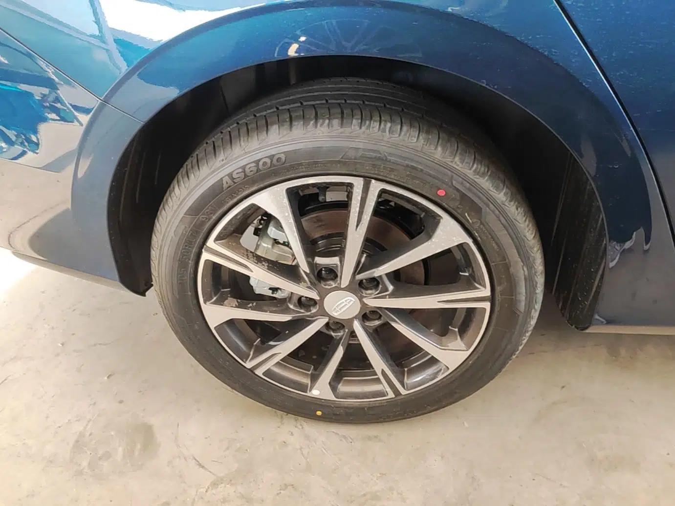 Geely Auto Emgrand 2026 Model 4th Generation 4 Millionth Anniversary Edition 1.5L CVT Feiyue Edition — миниатюра 10