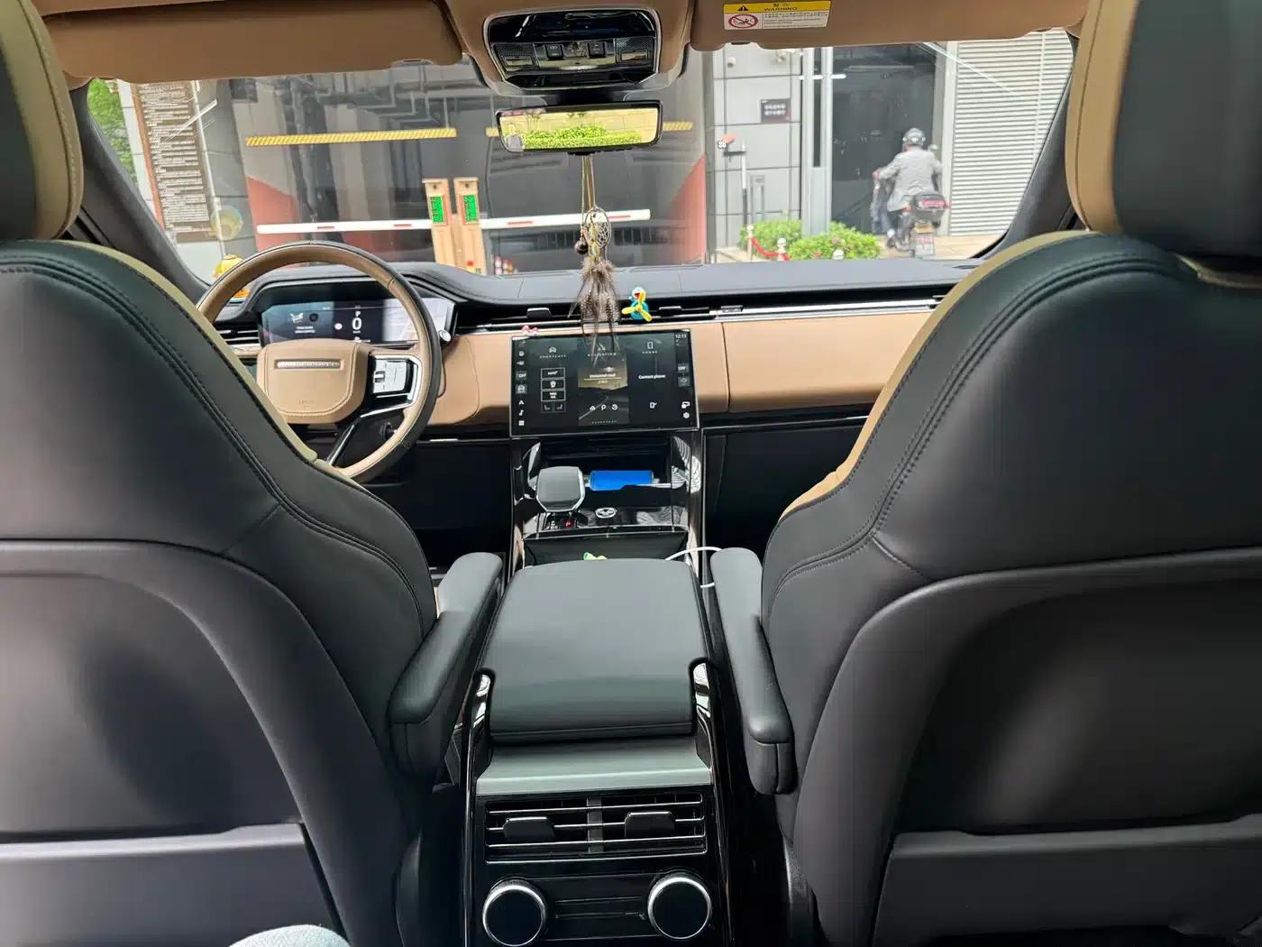 2024 Range Rover Sport 400PS Dynamic HSE — миниатюра 8