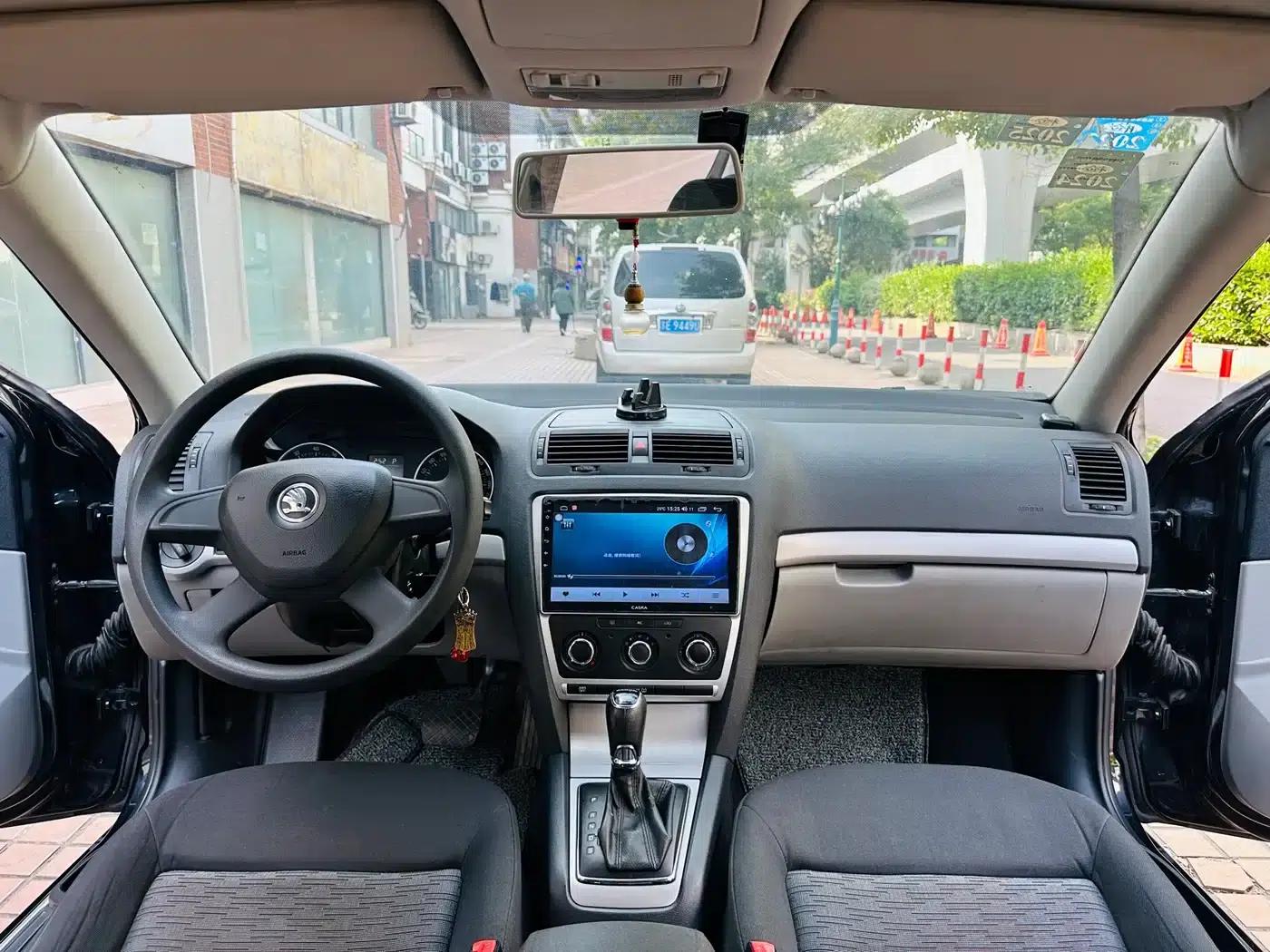 Octavia 2014 1.6L Automatic Elite Edition — миниатюра 5