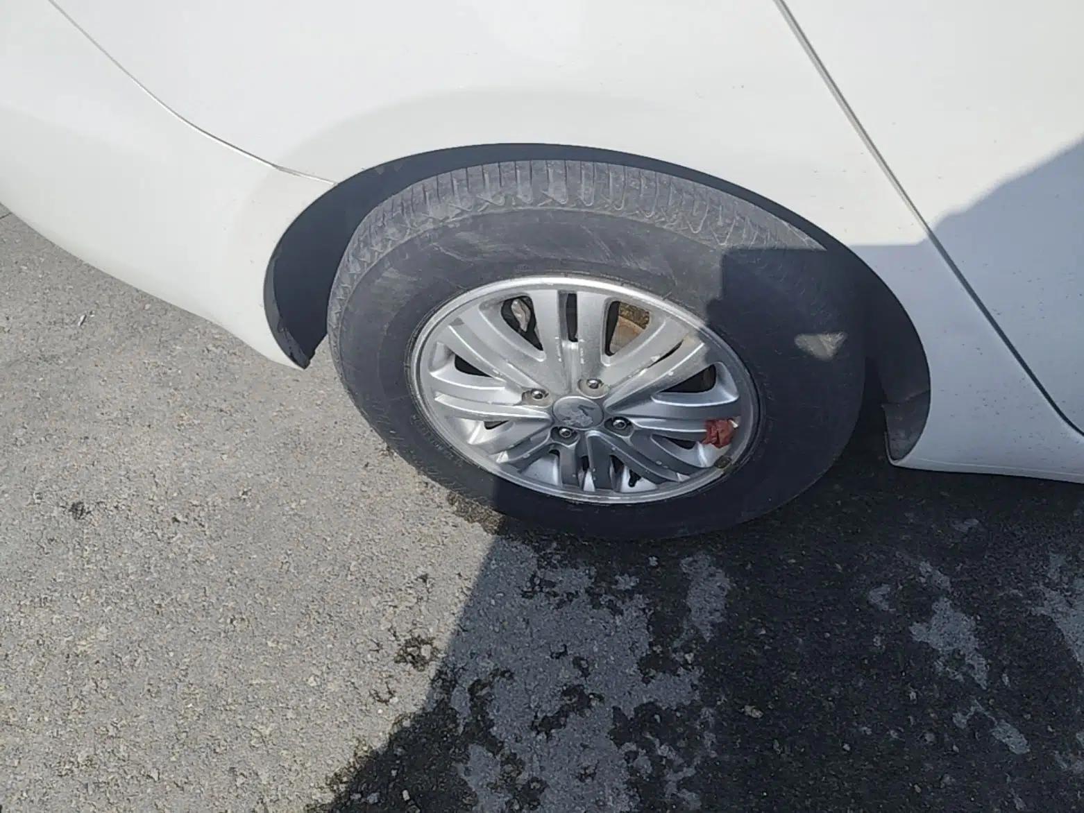 Kia K2 2012 Sedan 1.4L AT TOP Anniversary Edition — миниатюра 10