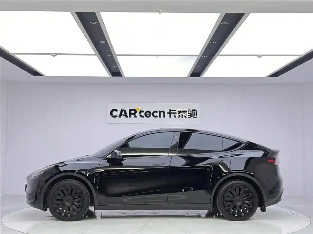 Model Y 2023 Rear-Wheel Drive — миниатюра 2