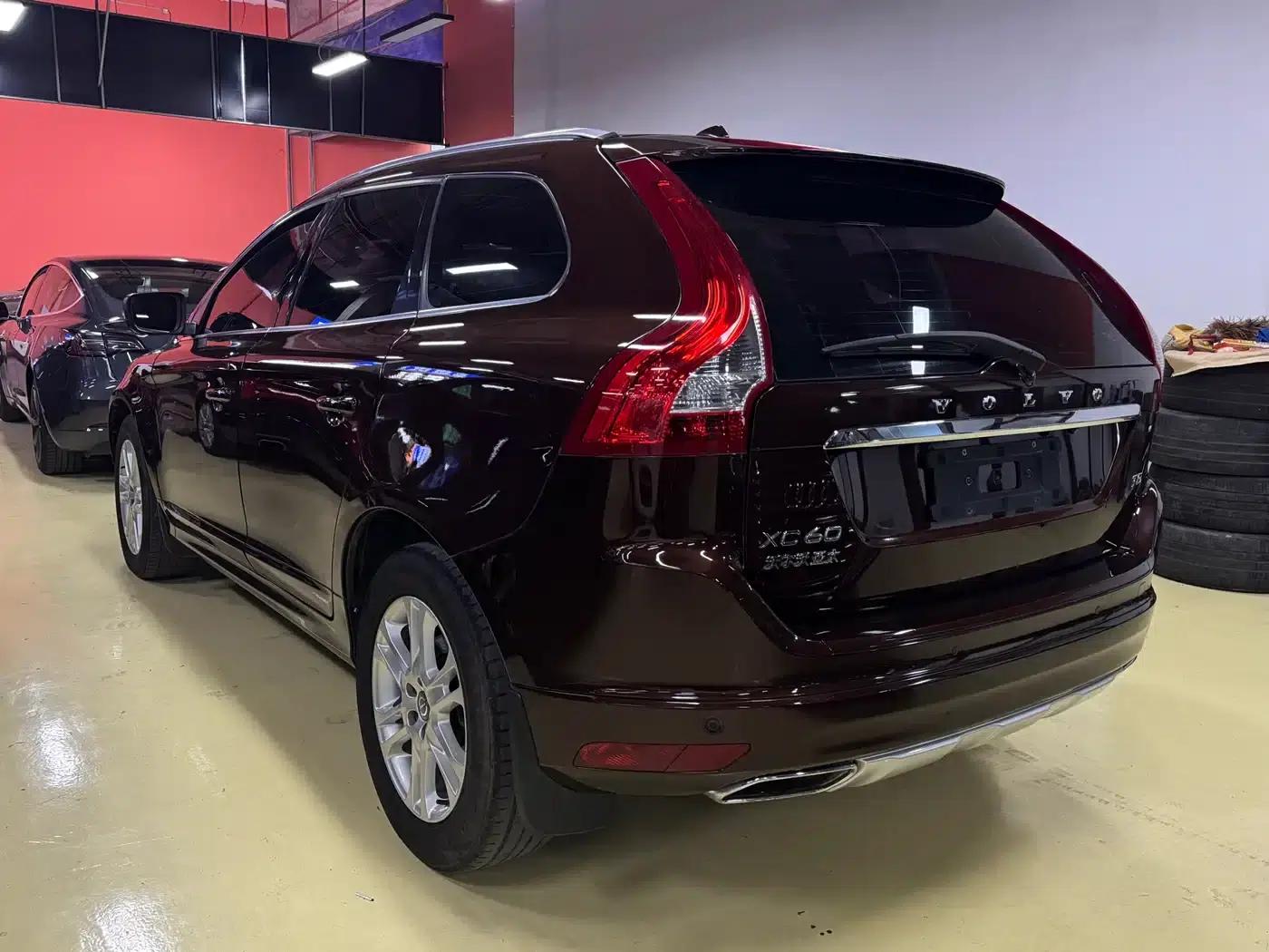 2015 Volvo XC60 T5 Smart Edition — миниатюра 4