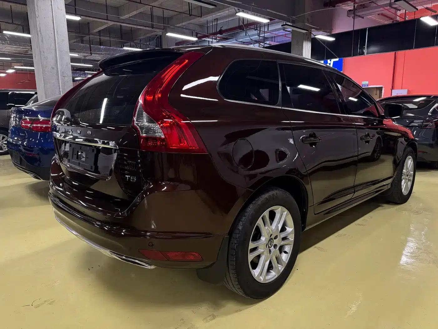 2015 Volvo XC60 T5 Smart Edition — миниатюра 6