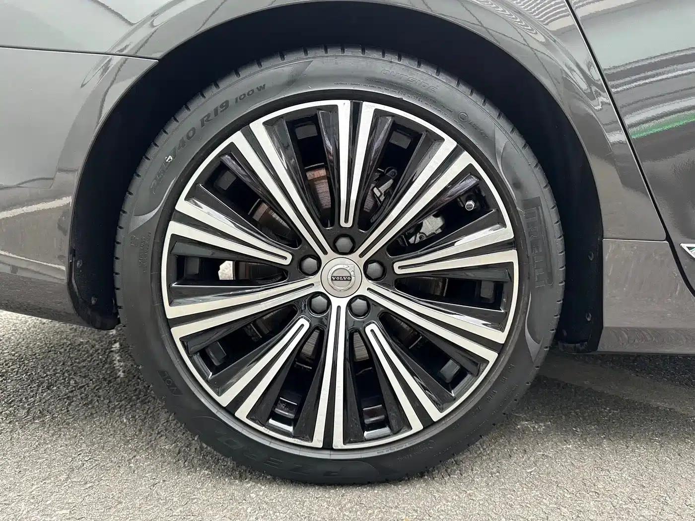 2024 Volvo S90 B5 Inscription Luxury Edition — миниатюра 24