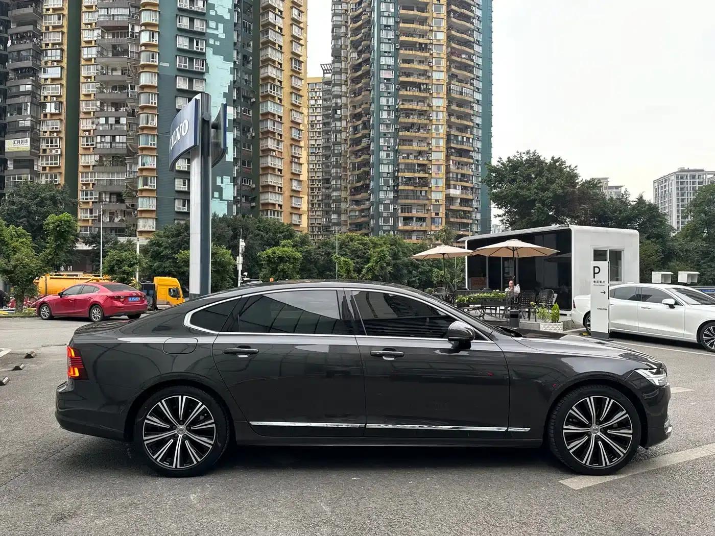 2024 Volvo S90 B5 Inscription Luxury Edition — миниатюра 4