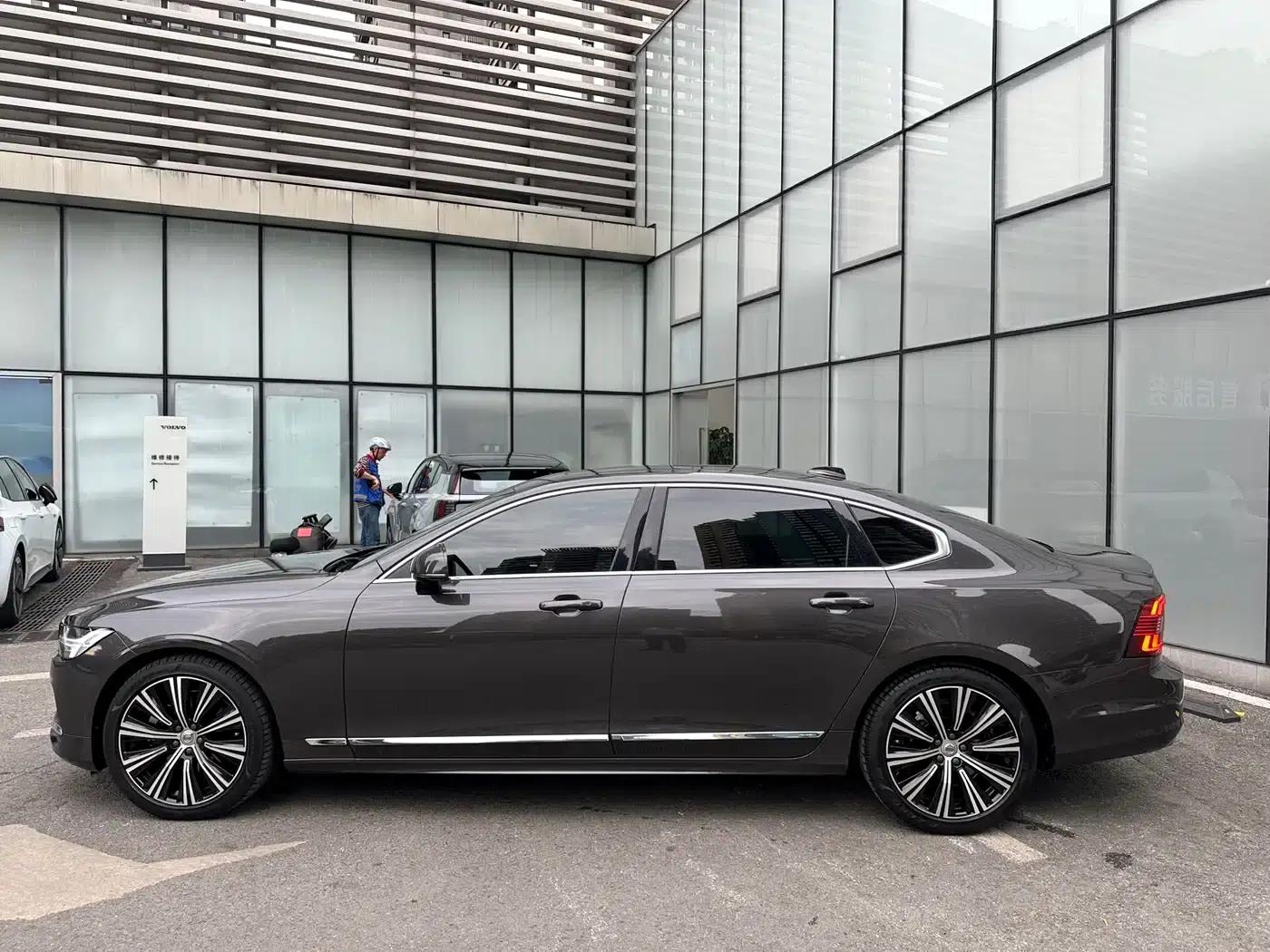 2024 Volvo S90 B5 Inscription Luxury Edition — миниатюра 5