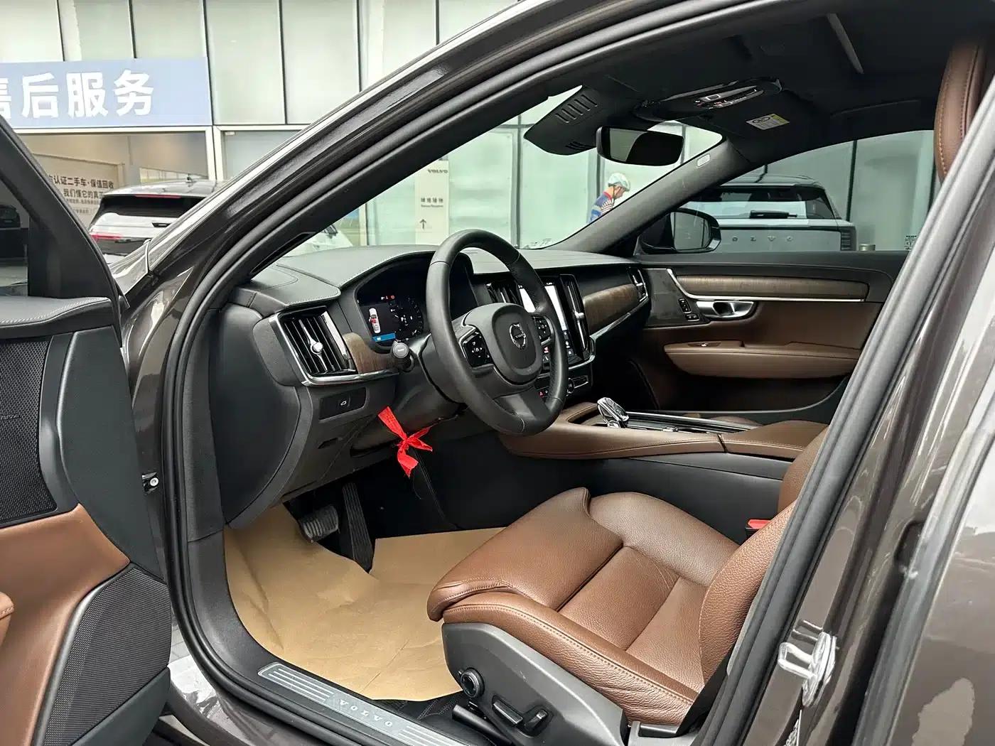 2024 Volvo S90 B5 Inscription Luxury Edition — миниатюра 8