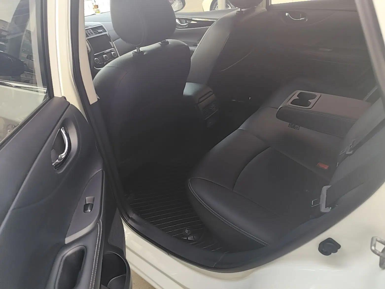 Nissan Tiida 2021 1.6L CVT Smart Drive Edition — миниатюра 20