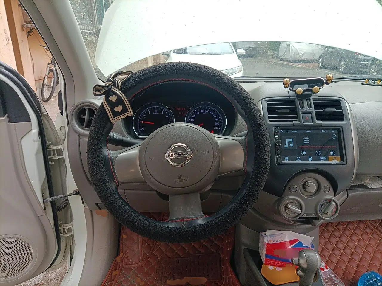 Nissan Sunny 2011 1.5XL CVT Luxury Edition — миниатюра 11