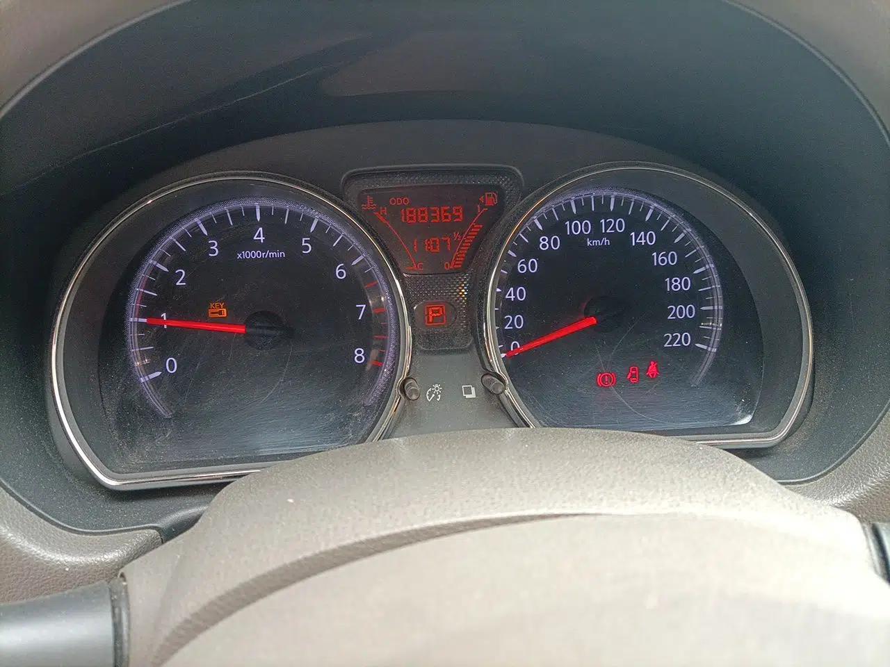 Nissan Sunny 2011 1.5XL CVT Luxury Edition — миниатюра 12