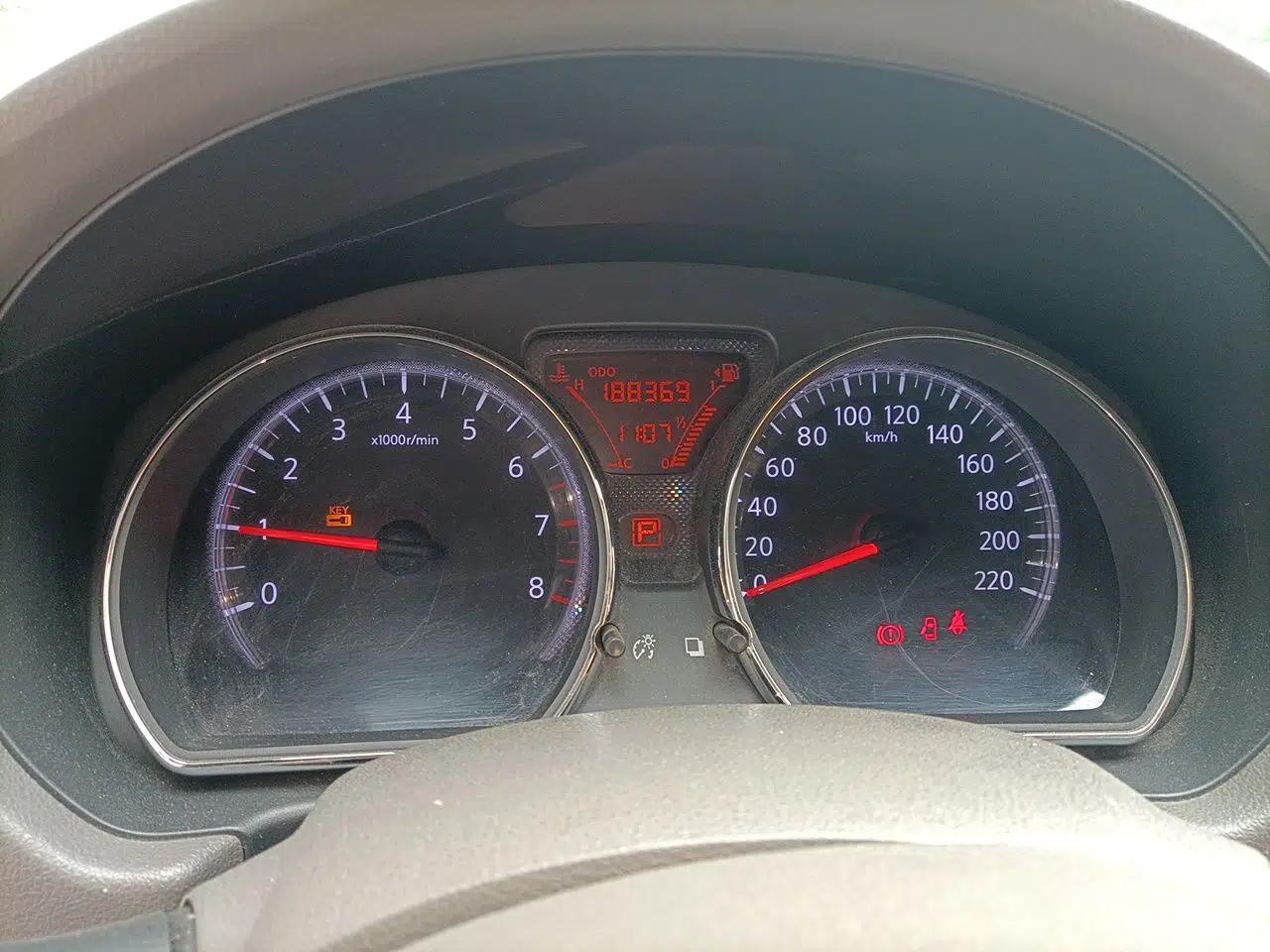Nissan Sunny 2011 1.5XL CVT Luxury Edition — миниатюра 13