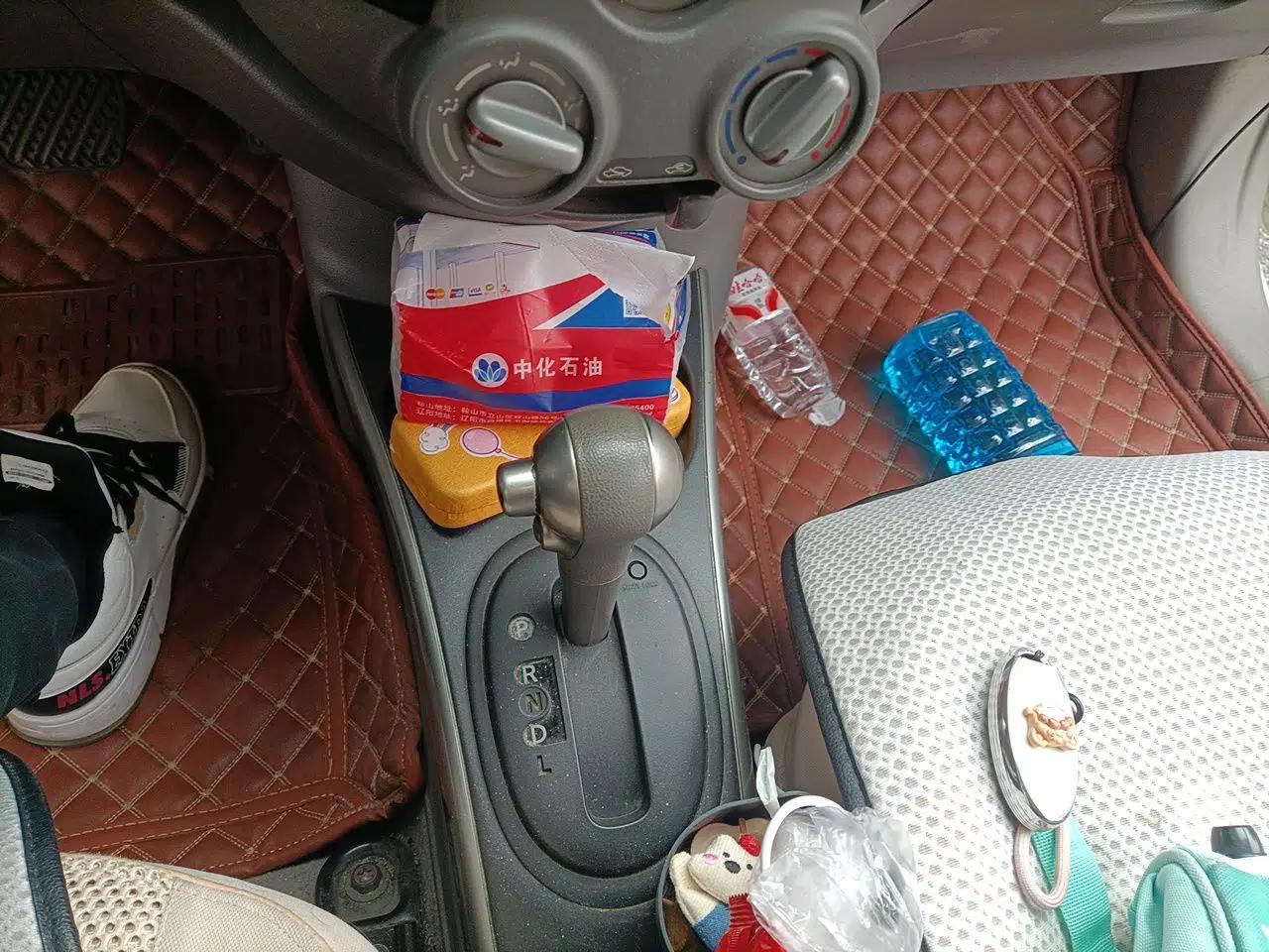 Nissan Sunny 2011 1.5XL CVT Luxury Edition — миниатюра 15