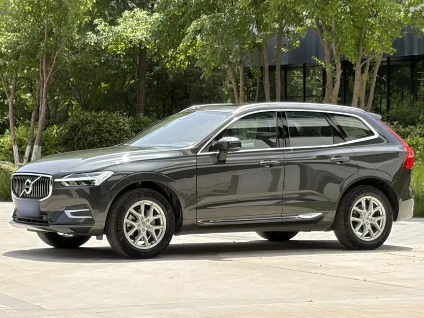 Volvo XC60 2020 T5 4x4 Zhiyi Luxury Edition — миниатюра 1