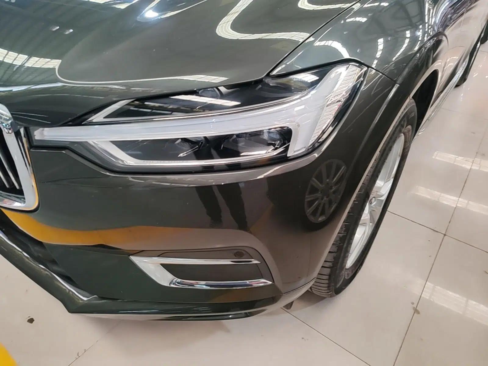 Volvo XC60 2020 T5 4x4 Zhiyi Luxury Edition — миниатюра 2