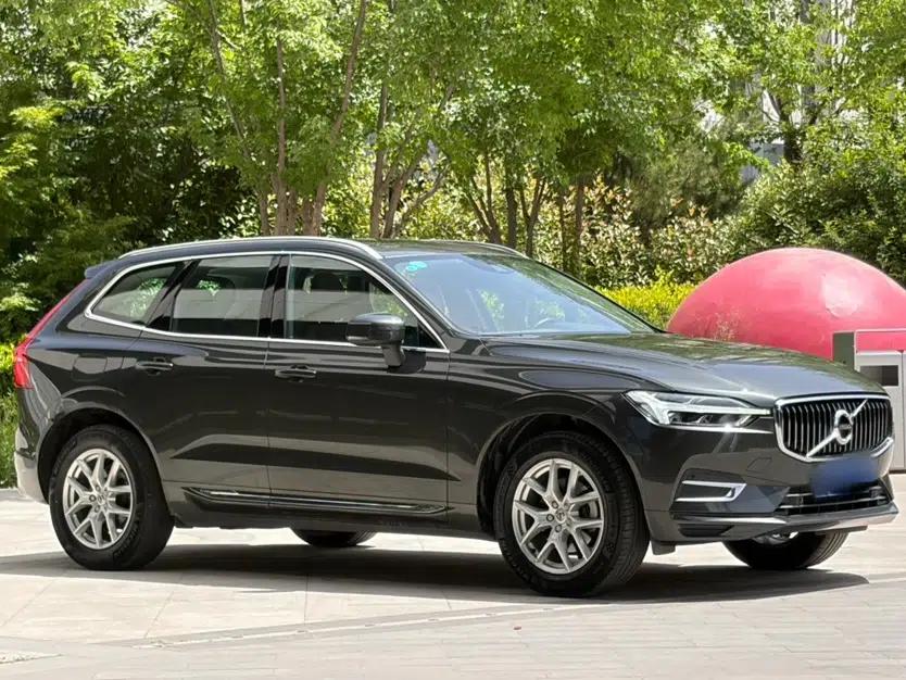 Volvo XC60 2020 T5 4x4 Zhiyi Luxury Edition — миниатюра 6