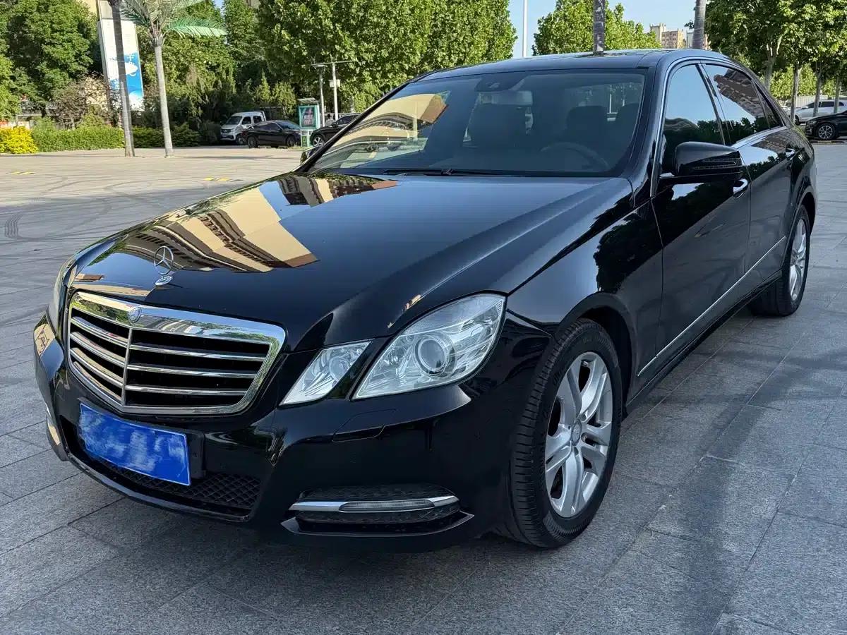 Mercedes-Benz E-Class 2012 E 300 L Fashion Edition — миниатюра 1