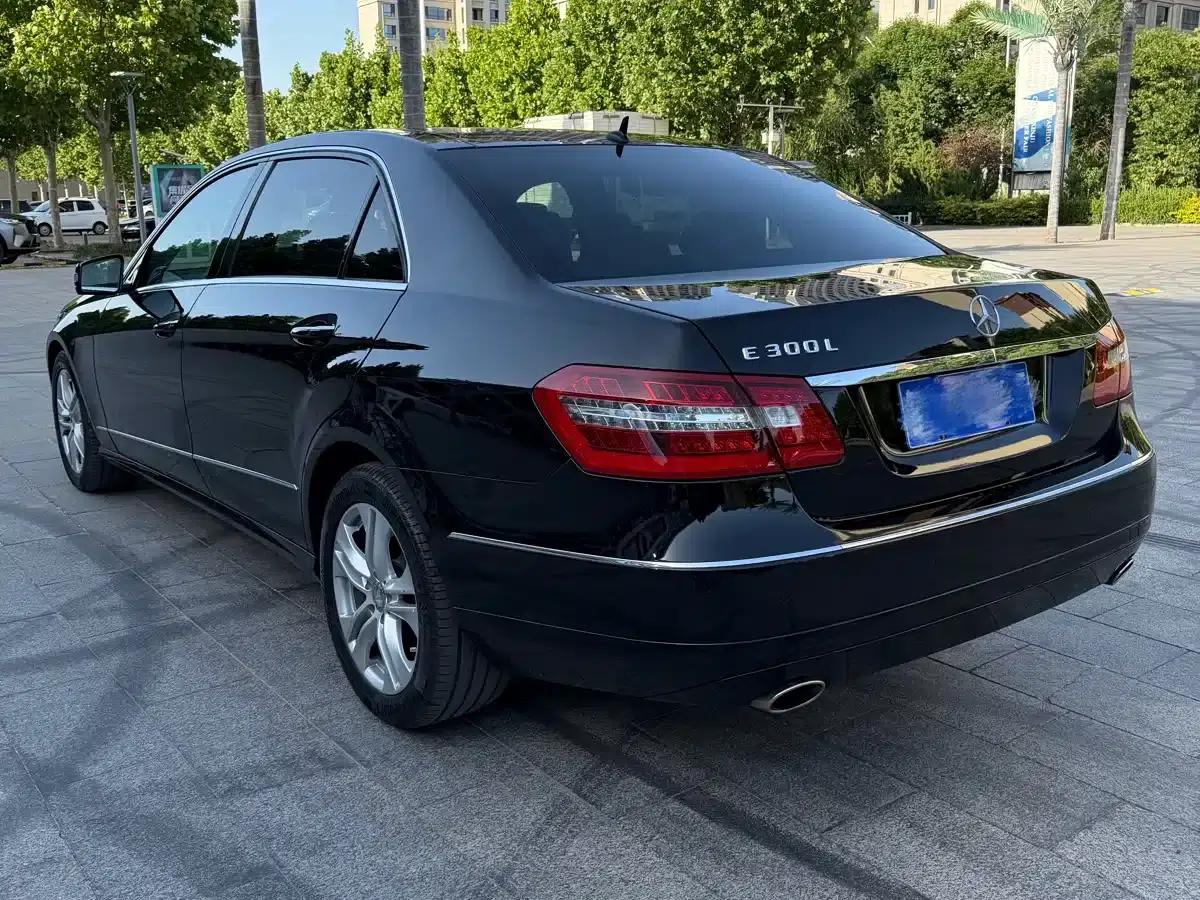 Mercedes-Benz E-Class 2012 E 300 L Fashion Edition — миниатюра 4