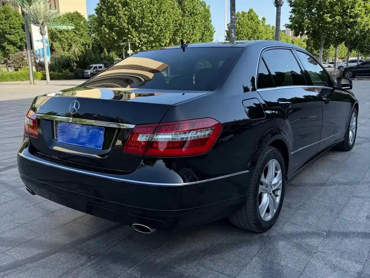 Mercedes-Benz E-Class 2012 E 300 L Fashion Edition — миниатюра 6