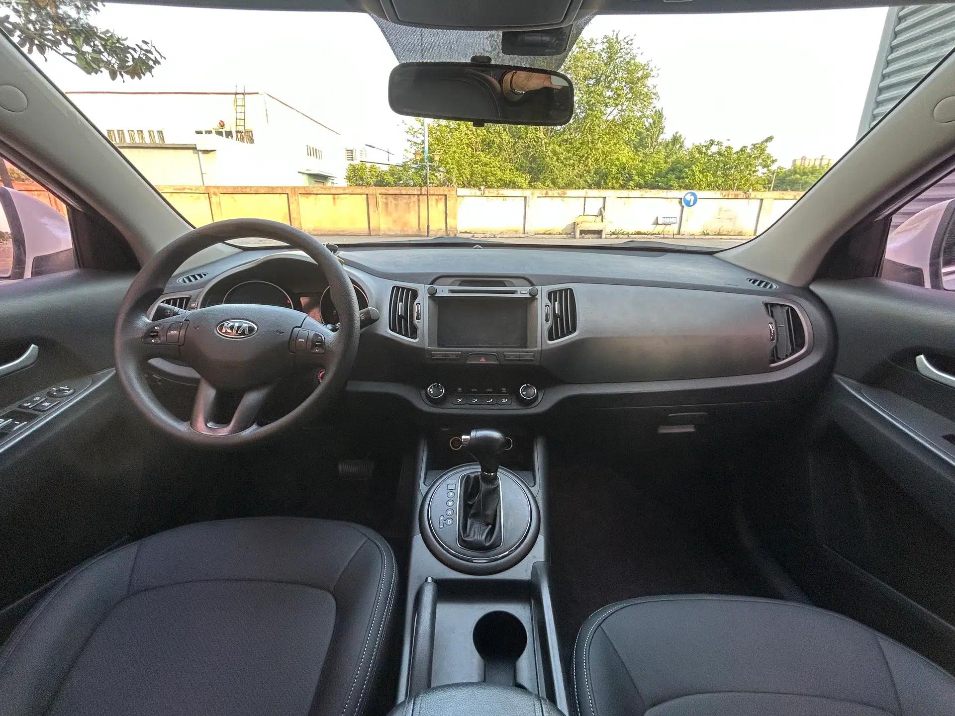 Kia Sportage R 2015 2.0L Automatic Two-Wheel Drive GL — миниатюра 20