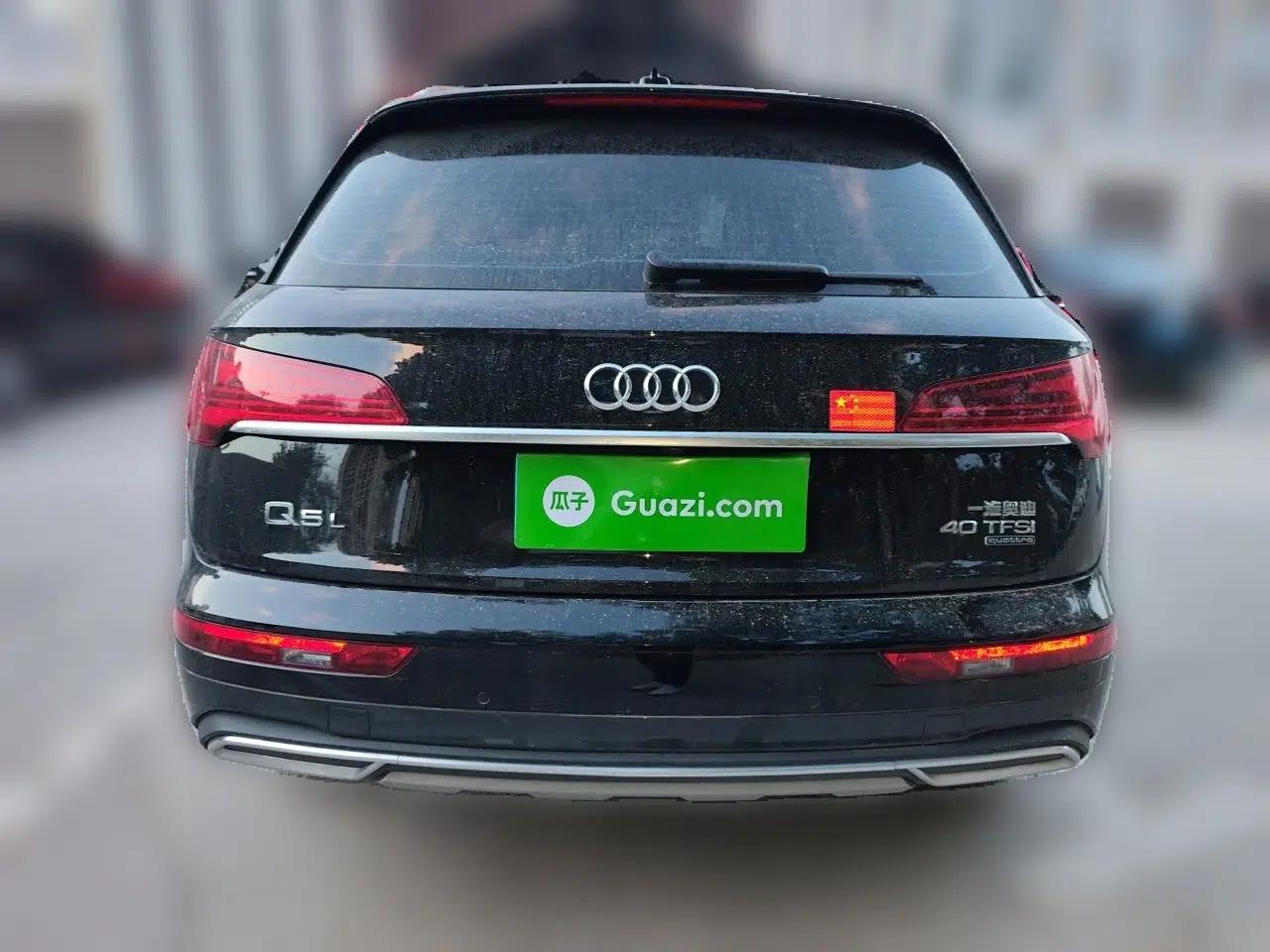 Audi Q5L 2022 40T Fashionable and Elegant Model — миниатюра 5