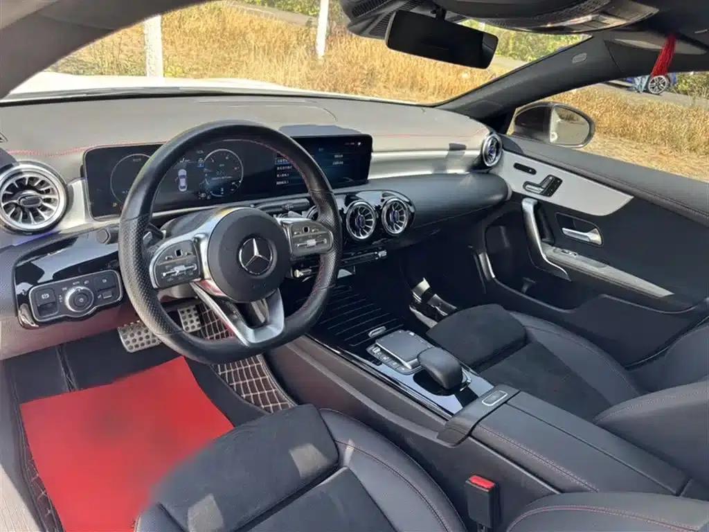 Imported Mercedes-Benz CLA 2023 CLA 200 4MATIC — миниатюра 14