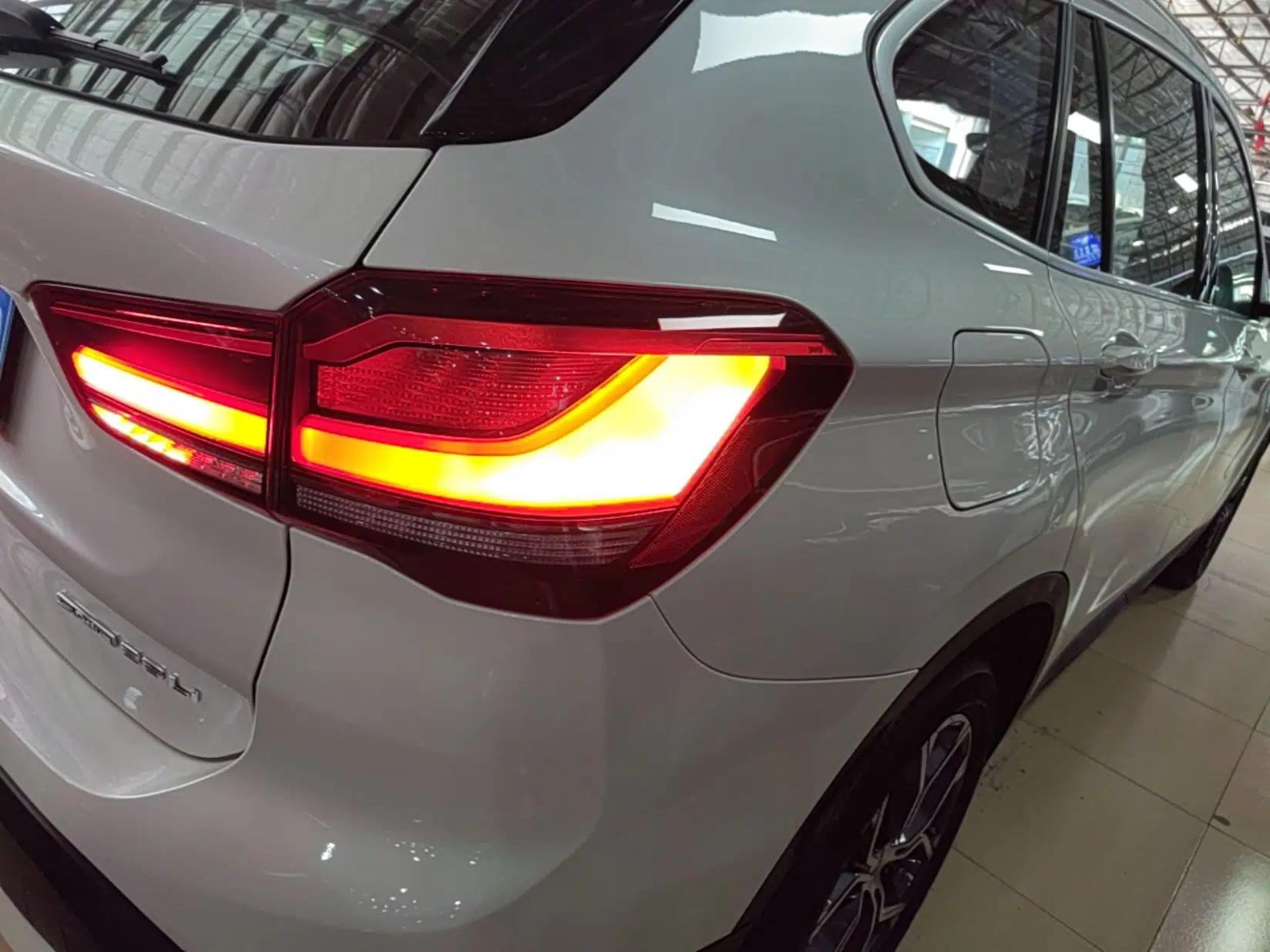 BMW X1 2022 sDrive25Li Leading Model — миниатюра 7