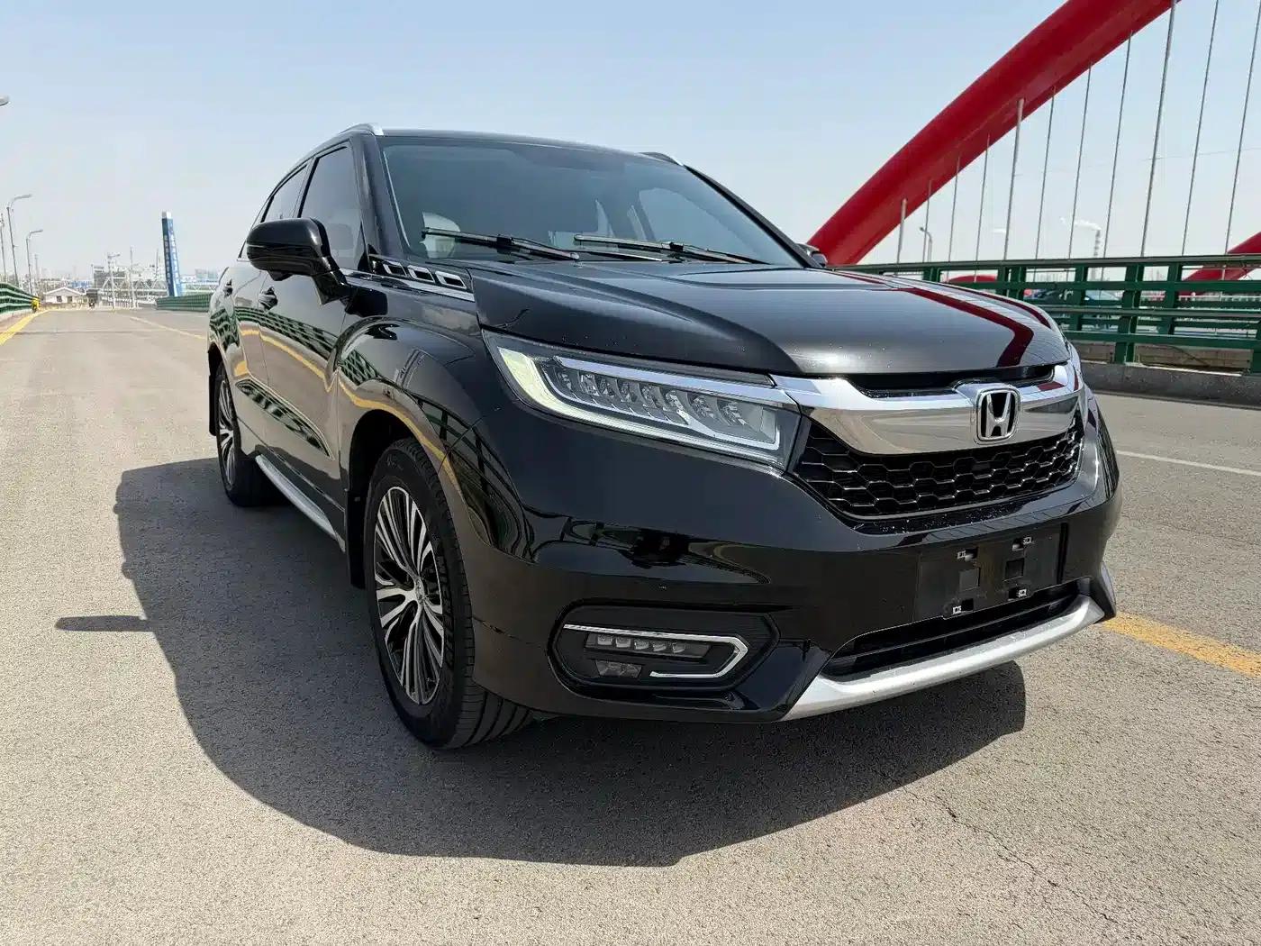 2017 Honda Avancier 370TURBO 4WD Premium Edition — миниатюра 1