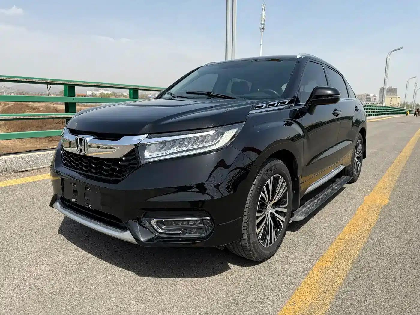 2017 Honda Avancier 370TURBO 4WD Premium Edition — миниатюра 3