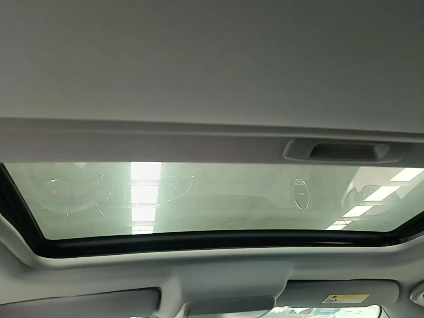 Peugeot 3008 2015 2.0L Automatic Trend Edition — миниатюра 21