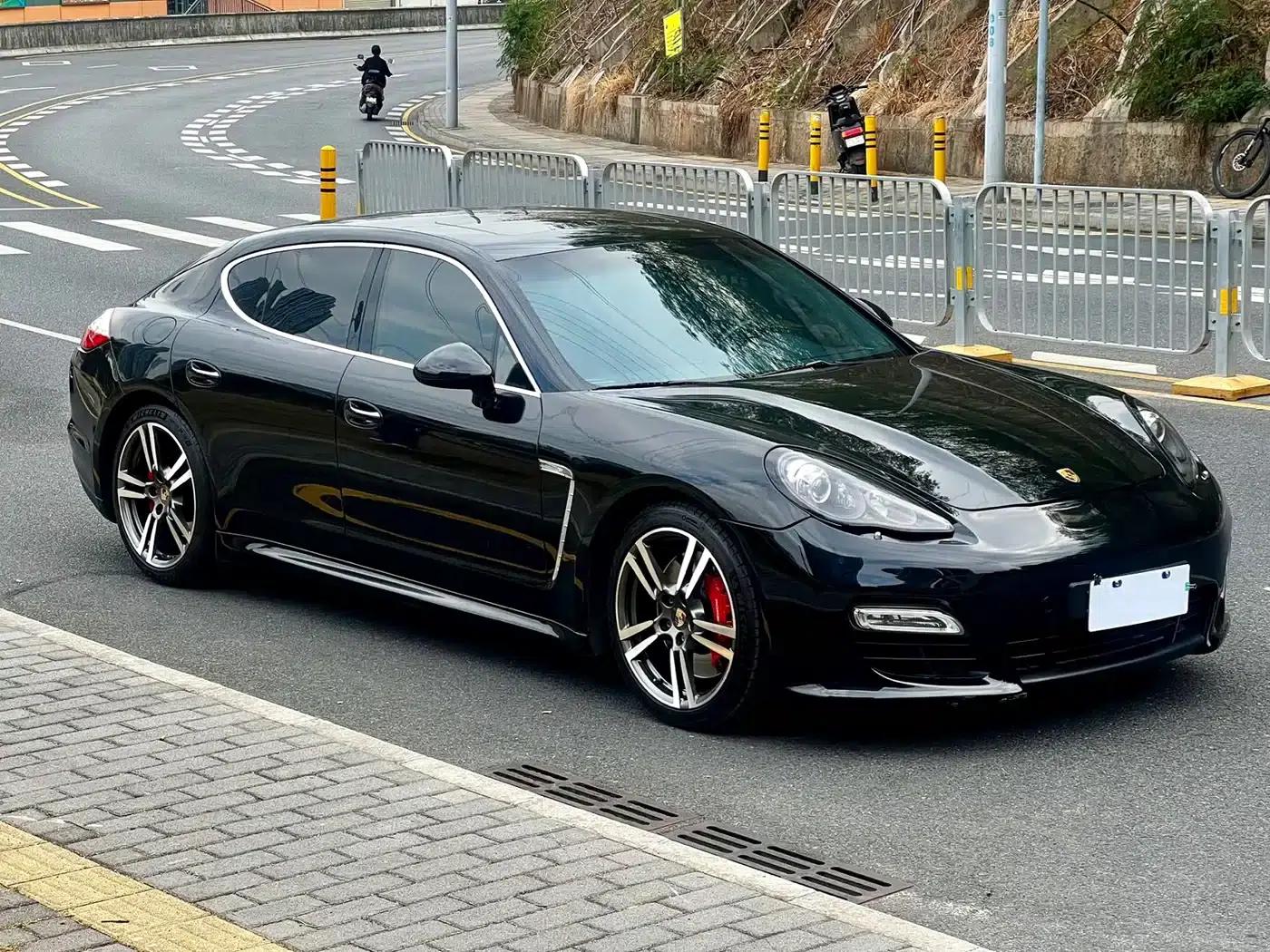 Panamera 2010 Panamera Turbo 4.8T — миниатюра 3
