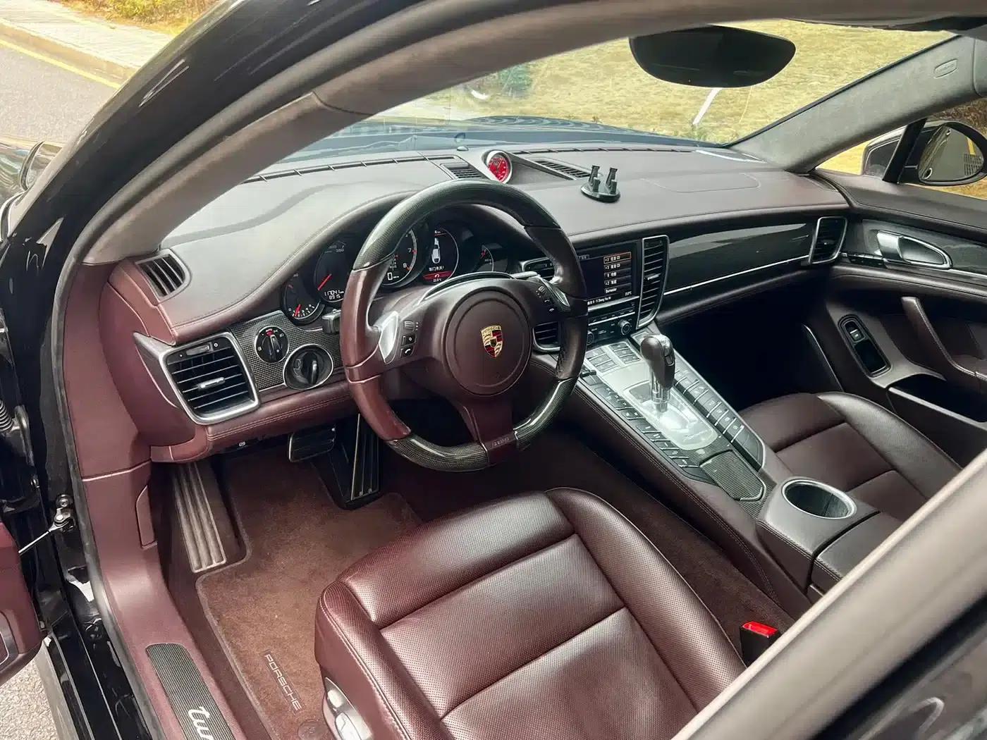 Panamera 2010 Panamera Turbo 4.8T — миниатюра 5